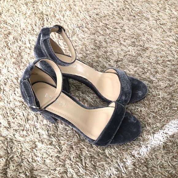 BAMBOO crushed velvet block heels - Picture 3 of 6